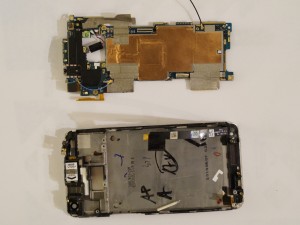 Замена динамика HTC One - Шаг 11.3