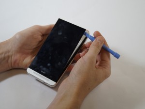 Разборка HTC One Шаг 2